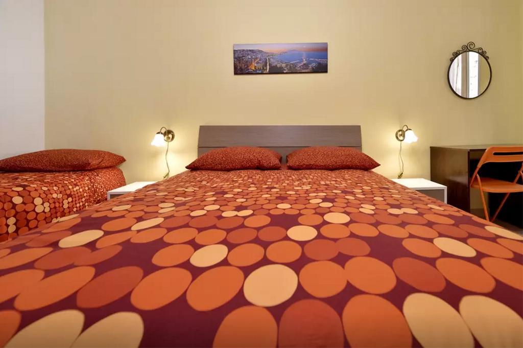 Trimarchi House Apartment เนเปิลส์ ภายนอก รูปภาพ
