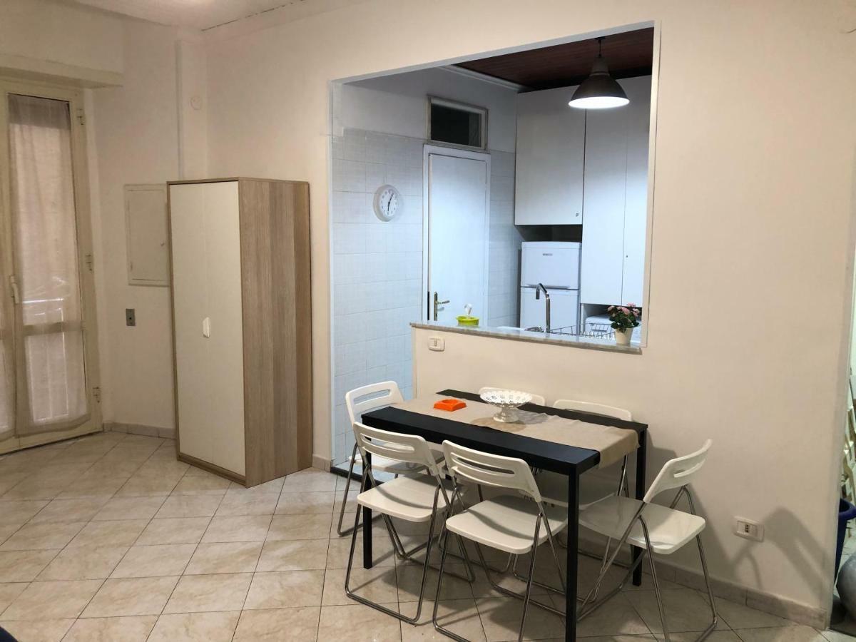Trimarchi House Apartment เนเปิลส์ ภายนอก รูปภาพ