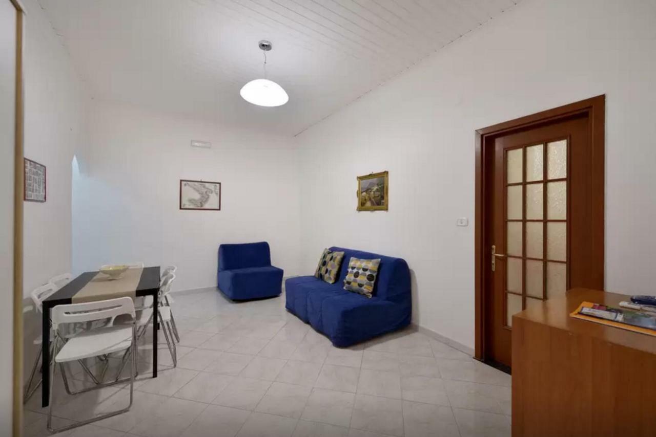Trimarchi House Apartment เนเปิลส์ ภายนอก รูปภาพ